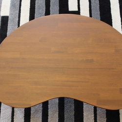 折りたたみ　そら豆テーブル　「まめっこ」無垢材ローテーブル　自然塗装　横幅89㎝　チーク色　アイアン脚 6枚目の画像