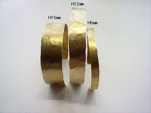 真鍮のシンプルなバングル「太目15㎜」 4枚目の画像