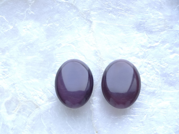 大ぶりカボション　earring　〈purple〉キャッツアイ　天然石 2枚目の画像
