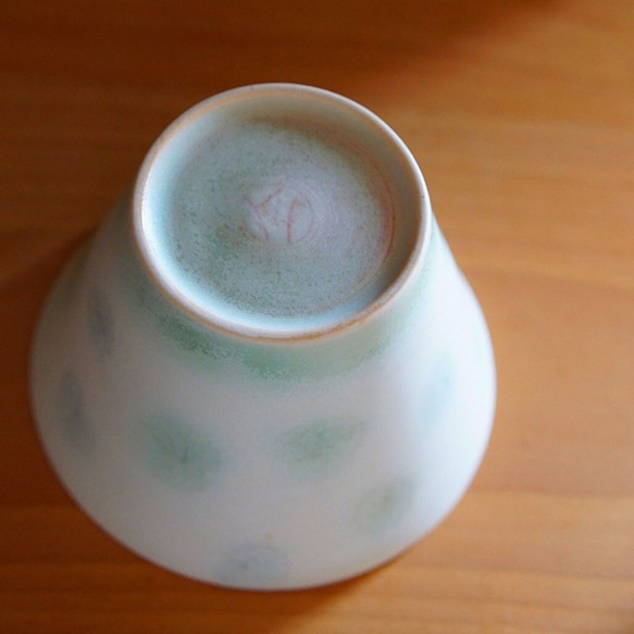 カップ　かわいい　湯飲み　ナチュラル　植物　作家　丹下郁　垣通し　陶芸　コップ　蕎麦ちょこ 3枚目の画像