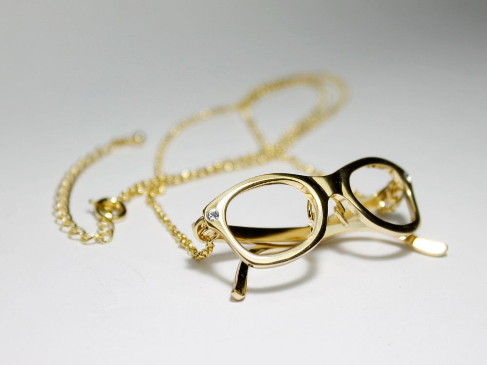 メガネ　ウェリントンフレーム　ネックレス　GP