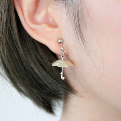 傘と雫のピアス/イヤリング ピアス（フック・チェーン） small