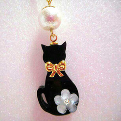 再販多数！黒猫フラワーpearlネックレス❤✨ 送料無料 大人可愛い コットンパール プレゼント ラッピング 花 猫 春 3枚目の画像