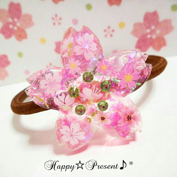 再販×3！桜の華やかスワロのpinkヘアゴム❤✨　送料無料　桜　春　プレゼント　ラッピング対応　ピンク　大人可愛い　限定 1枚目の画像