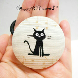 大人可愛い黒猫のまんまる音符ヘアゴム❤✨③　送料無料　ねこ　猫　楽譜　くるみボタン　アニマル　プチプラ　プレゼント 1枚目の画像