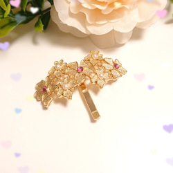 大人女子の華やかエレガントflowerスワロフスキー付き✴️ポニーフック❤️✨gold 送料無料 大人可愛い 女子力 花 5枚目の画像