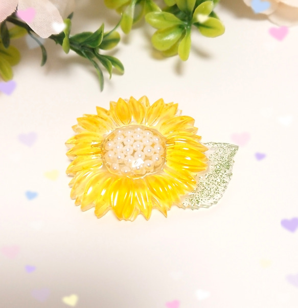 大人可愛いヒマワリの透明感溢れる華やかpearlのブローチ❤️✨ 送料無料 夏 ひまわり 向日葵 大人女子 花 限定 4枚目の画像