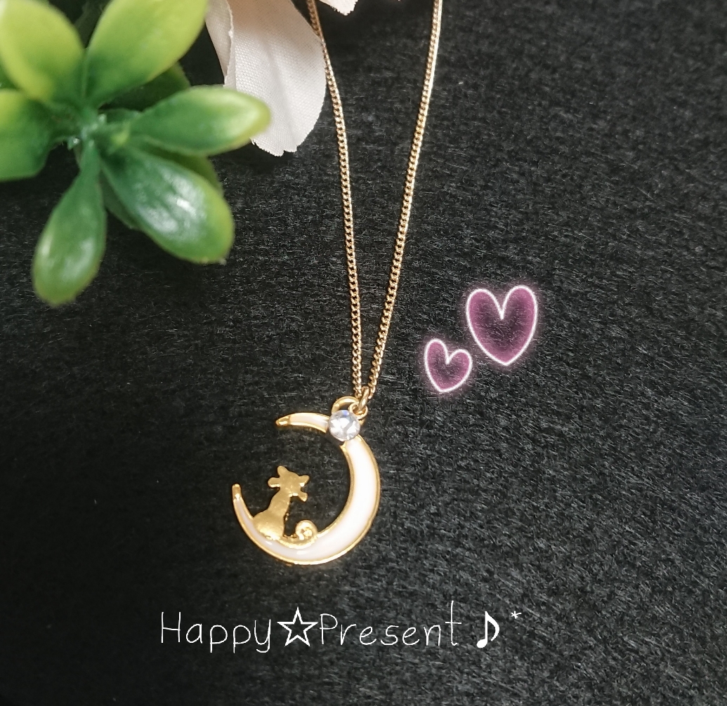 再販3！三日月と猫が大人可愛いキラキラ✴️ネックレス