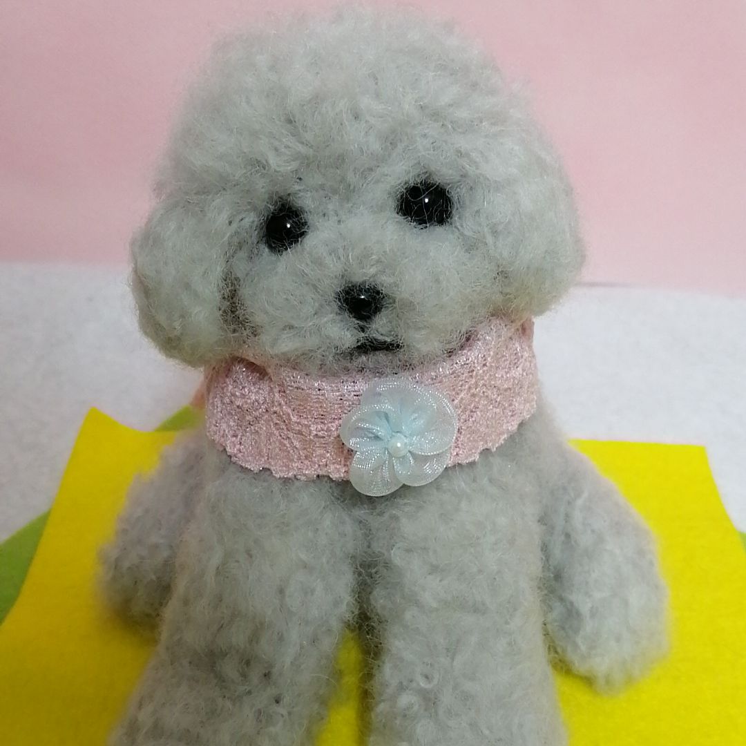 羊毛フェルト犬 トイプードル シルバー 羊毛フェルト かおち