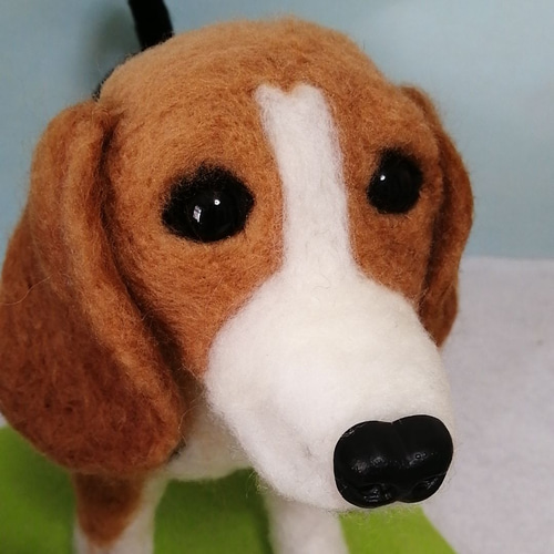 羊毛フェルト　ハンドメイド　ビーグル ビーグル犬b＊羊毛フェルト＊ | iichi 日々の暮らしを心地よく