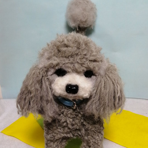 羊毛フェルト犬 トイプードル シルバー 実物大