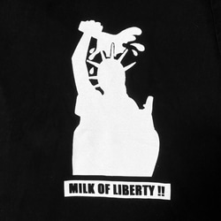 親子でおそろい！MILK OF LIBERTY !! Tシャツ /ブラック/シルエット/ 自由 3枚目の画像