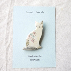 Forest Brooch (麦わら色のねこ＆ピンク小花） 4枚目の画像