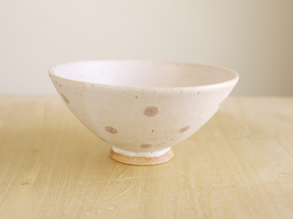 ベージュ水玉のお茶碗（2個セット） 3枚目の画像