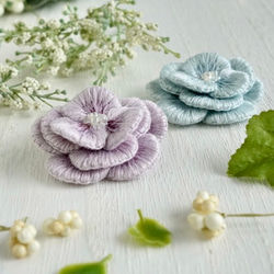 ふっくらお花の刺繍ブローチ2 9枚目の画像