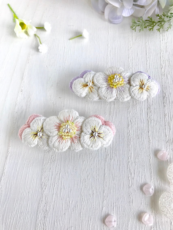 お花の刺繍バレッタ (小) 3枚目の画像