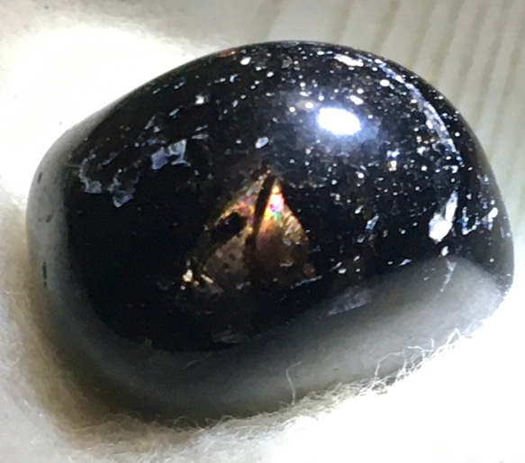 虹入り モリオン黒水晶 タンブル 小 天然石 東洋占星術師の娘