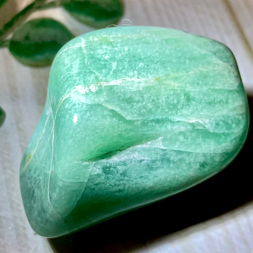 浮気封じ✨ エメラルド タンブル 原石 天然石 東洋占星術師の娘  