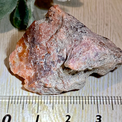 【マイナスイオンの石】アパタイト（燐灰石）オレンジ ラフストーン　原石 4枚目の画像
