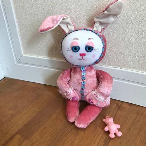 可愛いうさぎのピンキーちゃん ぬいぐるみ kun moon 通販