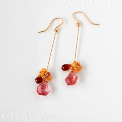 14kgf / Strawberry Quartz x Yellow Sapphire Straight Bar Earring 第1張的照片