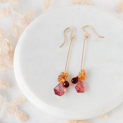 14kgf / Strawberry Quartz x Yellow Sapphire Straight Bar Earring 第5張的照片