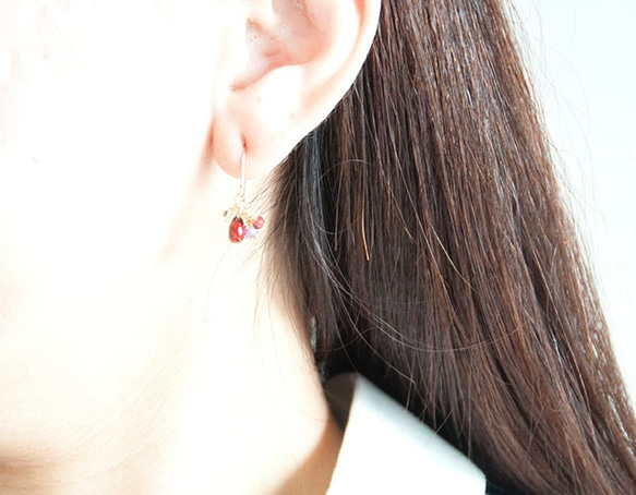 14Kgf紅色石榴石+彩色天然石耳環 第5張的照片