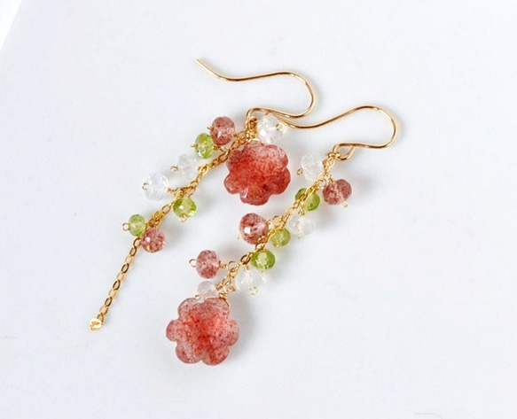 花車HANAGURUMA草莓石英不對稱耳環 第1張的照片