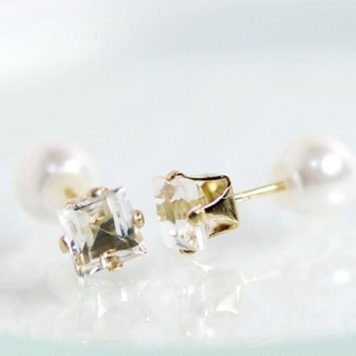 CADEAUX ホワイトパール スタッドピアス CADEAUX PEARL EARRINGS