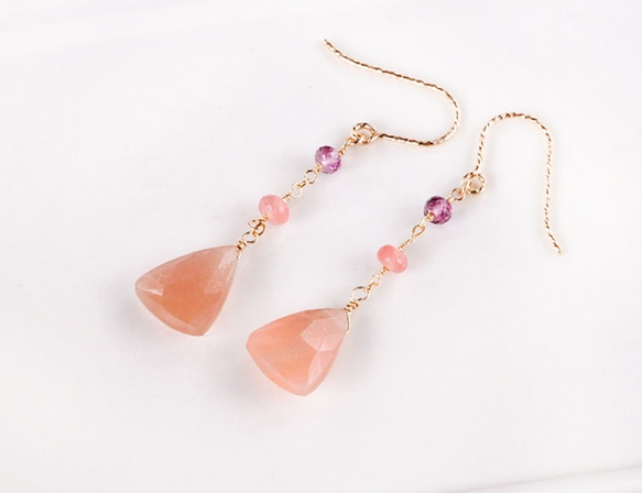 Love Jewelry·橙色月亮石x尖晶石印花玫瑰耳環 第1張的照片