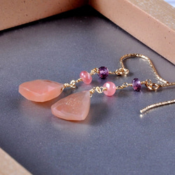 Love Jewelry·橙色月亮石x尖晶石印花玫瑰耳環 第3張的照片