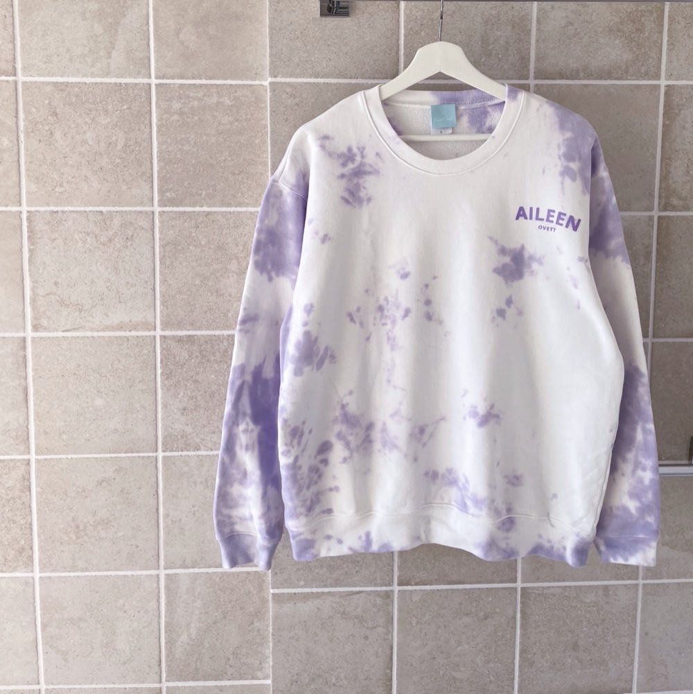 タイダイ柄 トレーナー　タイダイ染め　手染め　一点物　ユニセックスL  ライラック　綿　１０オンス　パープル