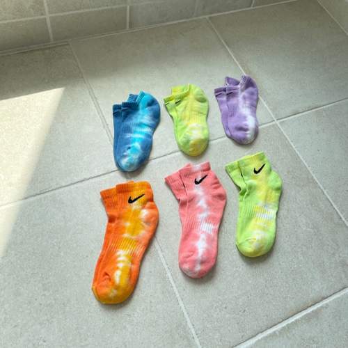 受注生産】タイダイ染め ソックス くるぶし丈 ナイキ 靴下 Aileen 