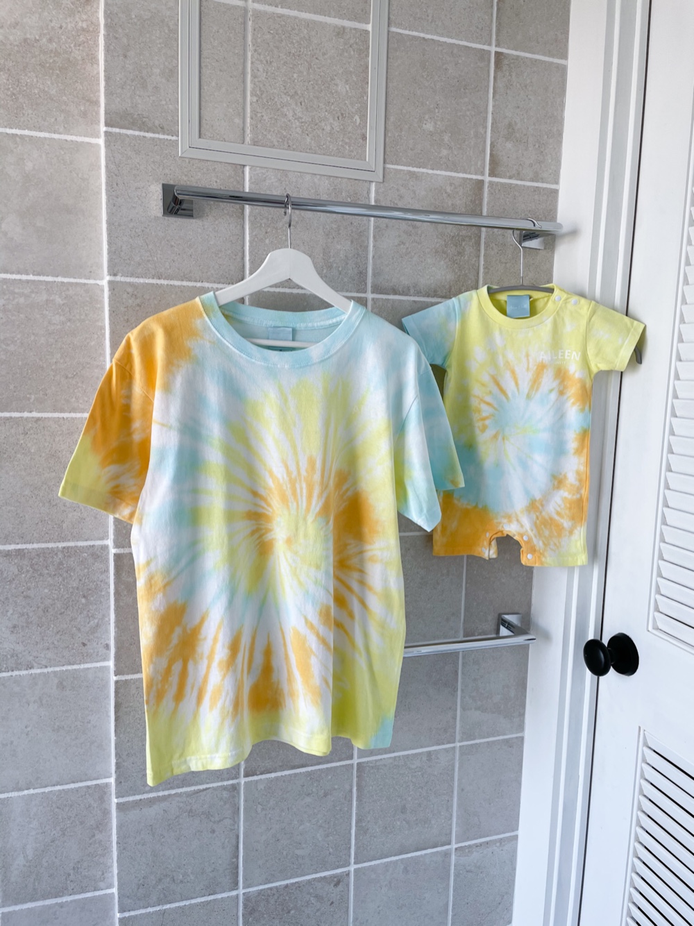 親子セット　タイダイ染め　Tシャツ＆ベイビーロンパース　Mサイズ＆80　綿100%　一点物　リンクコーデ