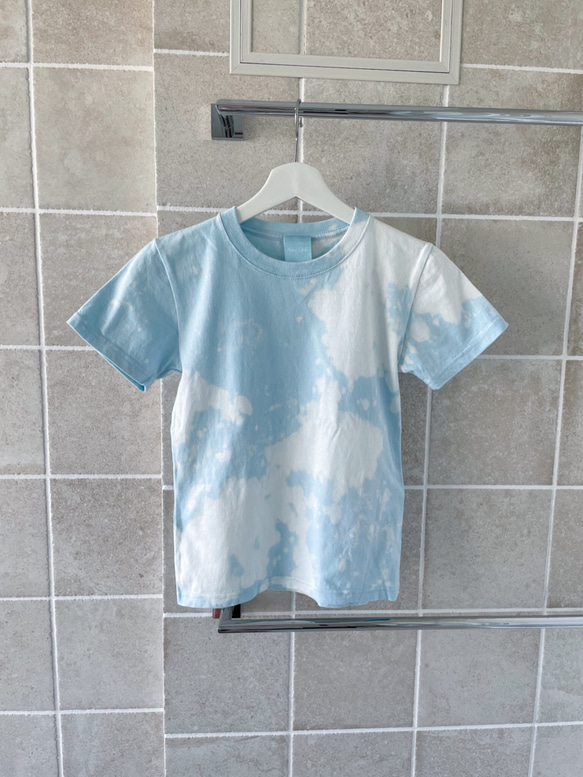 キッズ　ラムネ❤︎パステルカラー　タイダイ柄　Tシャツ　140　ブリーチ加工　綿100%　水色　一点物 3枚目の画像