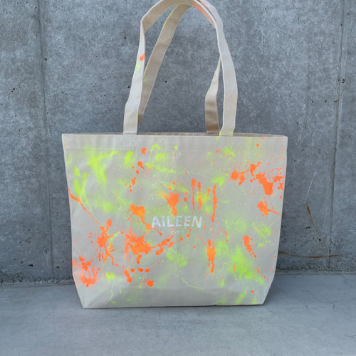 極美品 現行 希少色 バーバリー デカロゴ エンボス トートバッグ ネオンカラー ネオンカラー トートバッグ オレンジ×イエロー 蛍光 綿100