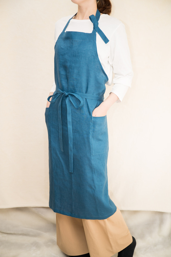 ☆リネン100%☆シンプルロングフルエプロン　巻きスカートタイプ　ブルー 7枚目の画像