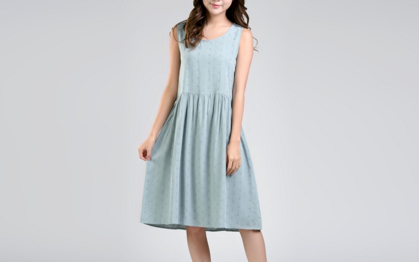 綿麻生地 ドット刺繍ノースリーブワンピース ♪Light Blue♪