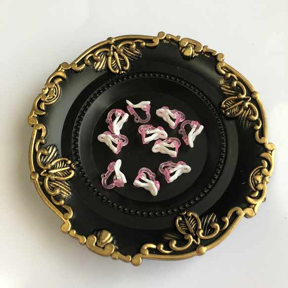 〘おまとめお得‼〙プラスチック製イヤリング　子供用　ピンク　クリップ式　2セット　０２３ 1枚目の画像