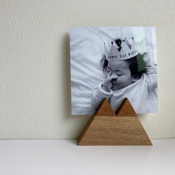【受注生産】◭山のかたち◭2トーン　無垢材　木製カードスタンド/写真立て 3枚目の画像