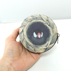 文鳥さんの丸型コインケース(壷巣) 2枚目の画像