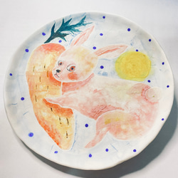 平皿...うさぎと人参 ※食器✘‎ 1枚目の画像