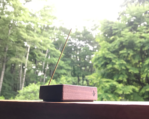 木製　インセンス(お香)立て　トレーダーヴィックス 無垢の木のインセンスホルダー（お香立て） ディフューザー・アロマ