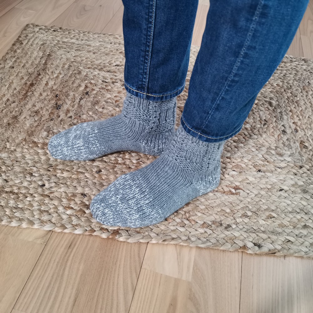 ﾛﾃﾞﾝｼｱ 湯たんぽソックス【ライトグレー】 22～24cm 冬の靴下『冷えとりマザー』ルームシューズ