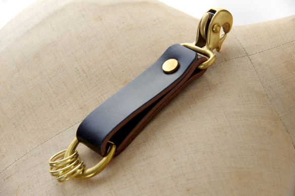 《HORWEEN CHROMEXCEL》ホーウィンクロムエクセル Brass Keyholder Regular 5枚目の画像