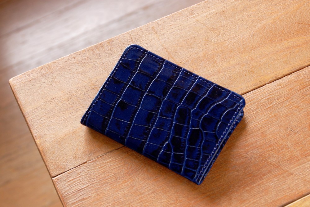 《LEO》二つ折りパスケース《4colors》