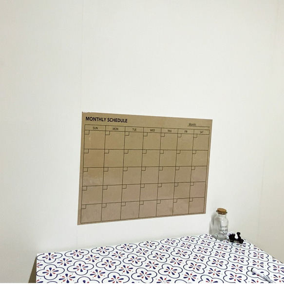 シールタイプのホワイトボード　カレンダー A2 2枚目の画像