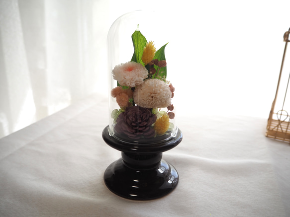 ガラスドームのプリザーブドフラワーの仏花（ミニサイズ）お供え　お盆　法事　贈り物 4枚目の画像
