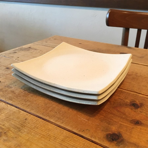 送料無料】 （3枚セット）スクエア ケーキ皿 17cm （数量限定） INA-32