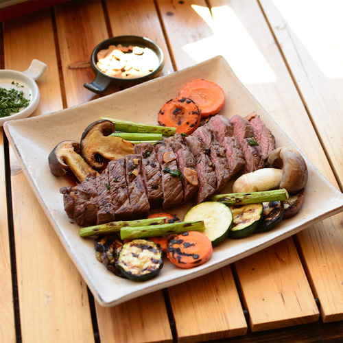 送料無料】 Cafe スクエア 23cm ステーキ皿 INA-53 大皿 手作り